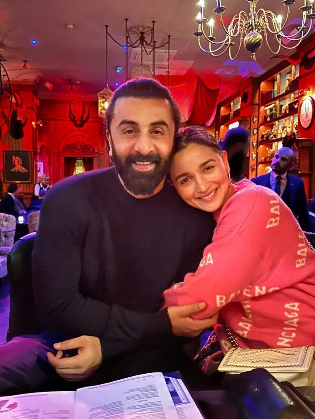 पति के साथ Alia Bhatt ने सेलिब्रेट किया अपना जन्मदिन, फैंस के साथ शेयर की तस्वीरें